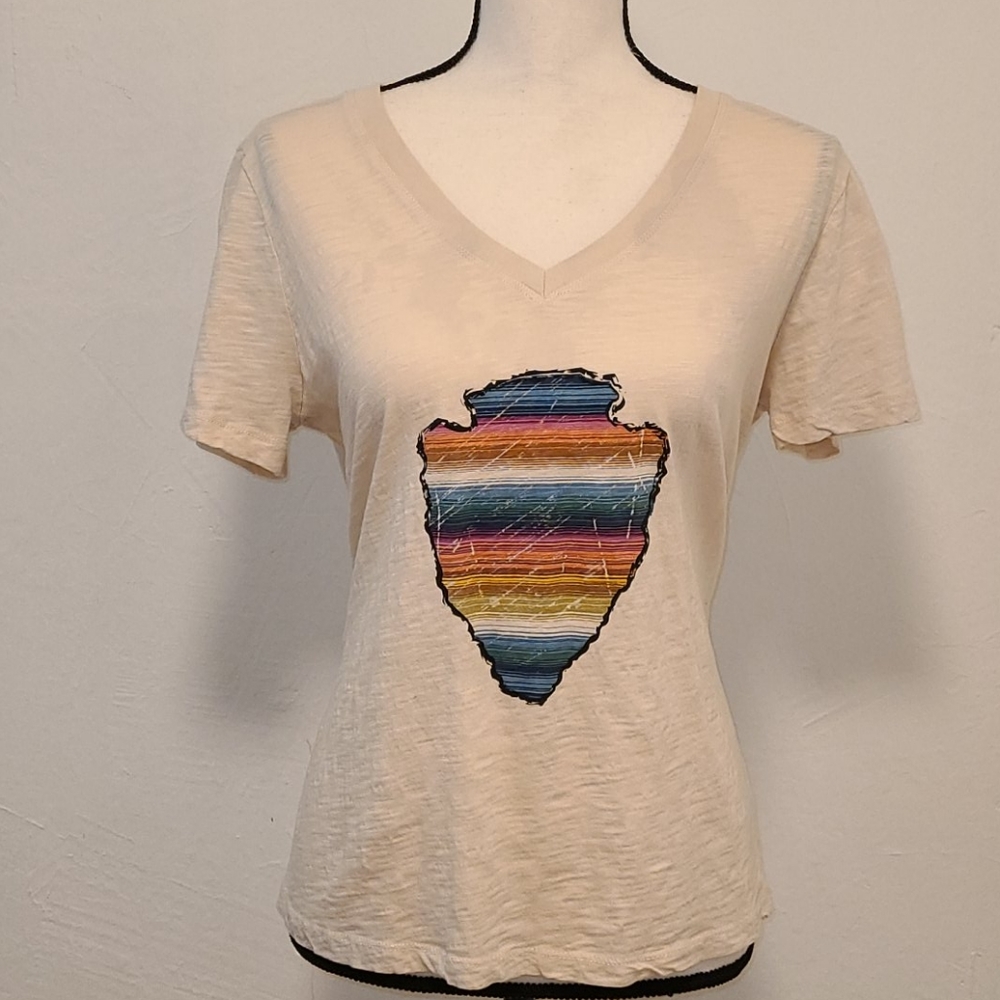 💙4/$25 Arrowhead V-neck
